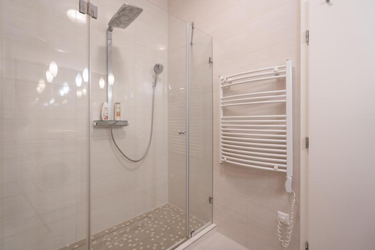 Breathless Basilika View Elegant Flat With Balcony Need Reservation X Free Parking Budapest Exterior photo